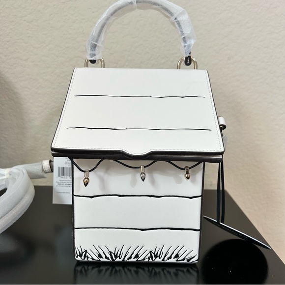 Peanuts X Kate Spade Snoopy 3D Dog House Crossbody Featuring Woodstock MSRP $449 - Picture 5 of 17